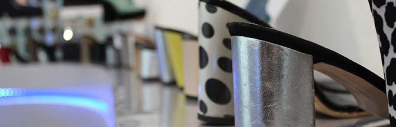Produrre tacchi in plastica: una scelta strategica